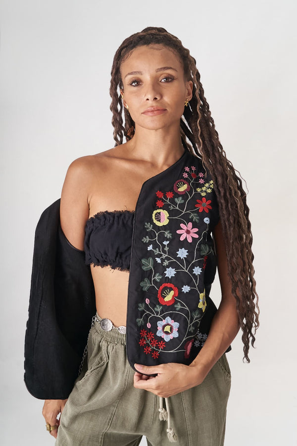 Siyah Örgü Yelek – Ön Satış