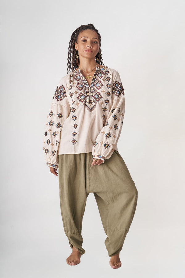 Mozaik Çiçek Desenli Bluz – (Ön Satış)