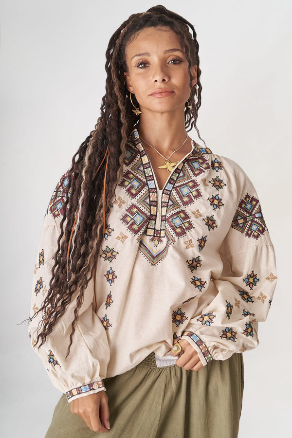 Mozaik Çiçek Desenli Bluz – (Ön Satış)