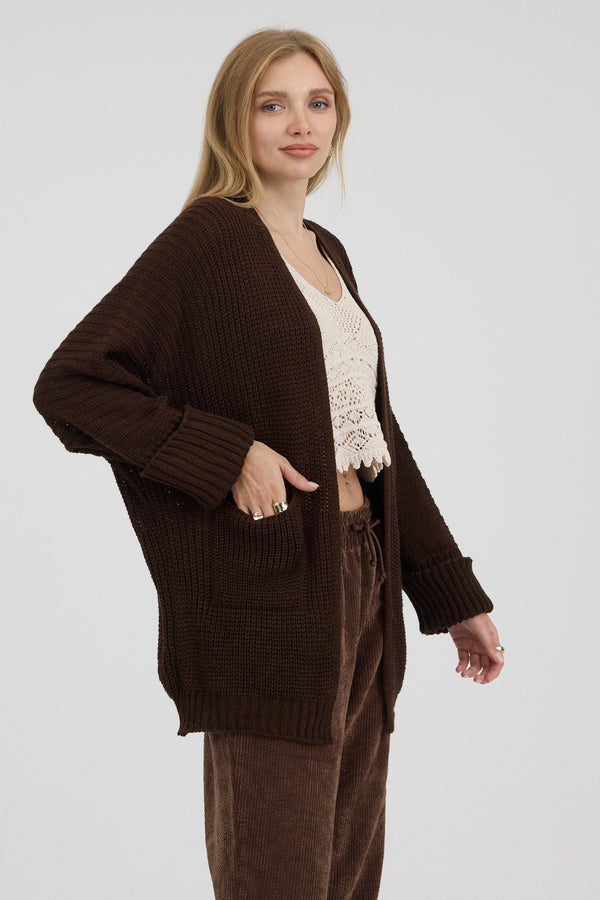 Mocha Cocoon Cepli Oversize Triko Hırka - Kadın — yan görünüm